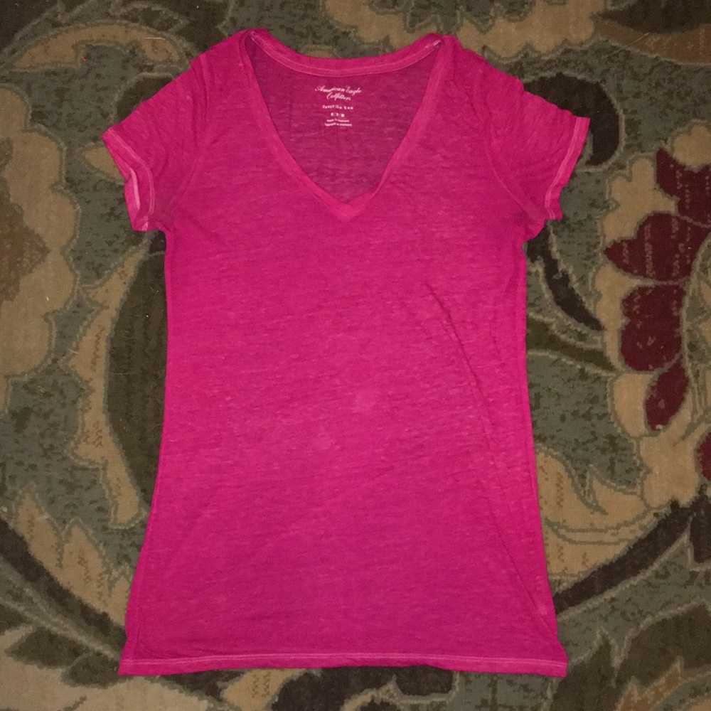 American Eagle V neck short sleeve top